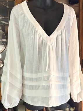 Esmaée Panoramic Blouse white lightweight, airy garment natural fibers medium